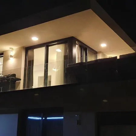 Apartament Luxury In Balatonalmadi, Almadi Lux Ii - Crystal White Balatonalmádi