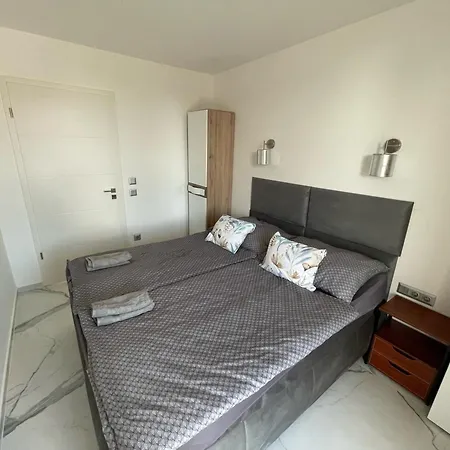 아파트 Luxury In Balatonalmadi, Almadi Lux Ii - Crystal White 발라톤알마디