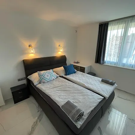 Apartmán Almádiluxusapartman2 *