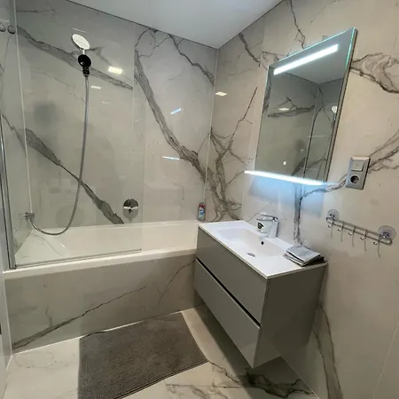 Apartament Luxury In Balatonalmadi, Almadi Lux Ii - Crystal White *