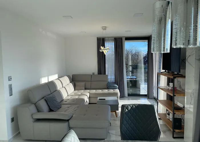 Luxury In Balatonalmadi, Almadi Lux Ii - Crystal White 公寓