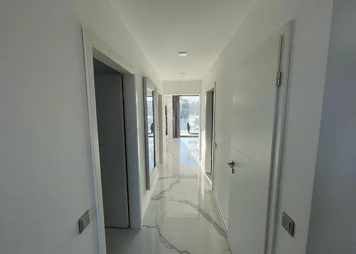 Luxury In Balatonalmadi, Almadi Lux Ii - Crystal White