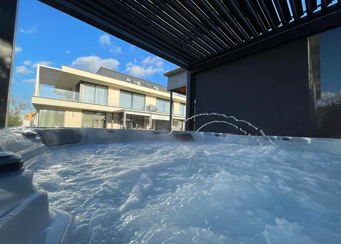 Luxury In Balatonalmadi, Almadi Lux Ii - Crystal White * 巴拉顿诺尔马迪