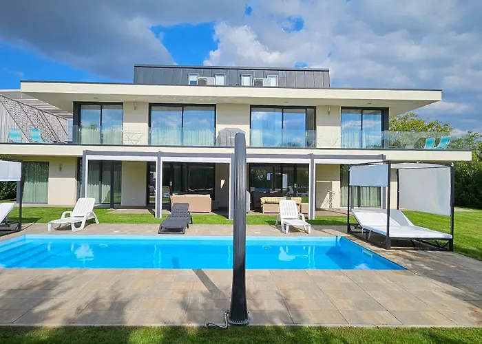 Luxury In Balatonalmadi, Almadi Lux Ii - Crystal White